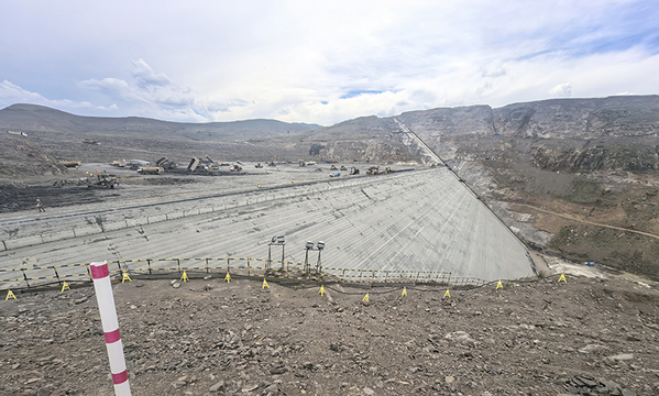 005- 大坝主体工程.jpg